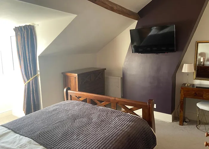 County Loft Penthouse Apartment